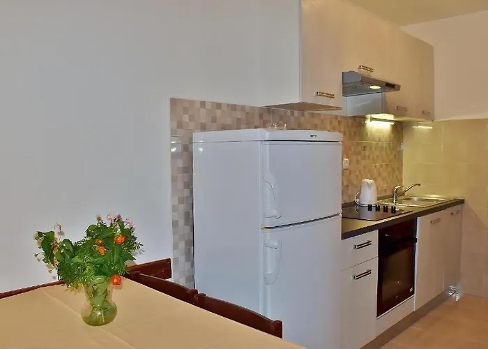 Apartment With Parking Space Lopar, Rab - 22583 Lopar
