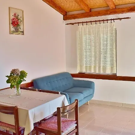 With Parking Space Lopar, Rab - 22583 Appartement Lopar