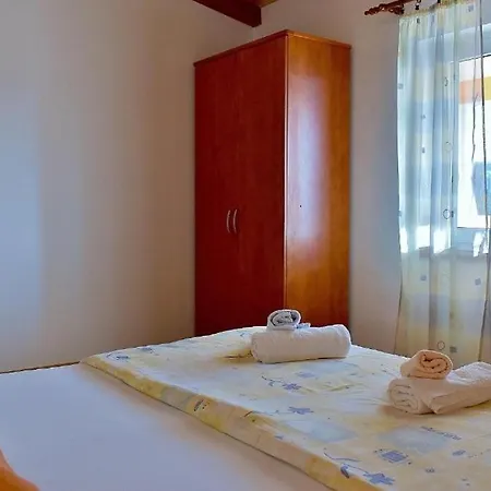 Apartment With A Parking Space Lopar, Rab - 22583 Lopar